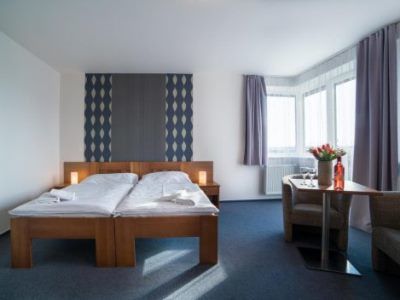 Garni Hotel Тршебонь Экстерьер фото